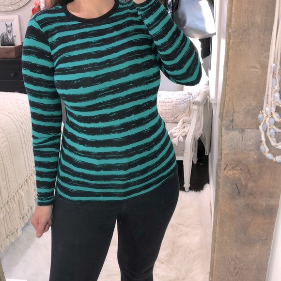 Michael Michael Kors size xsmall green & black top - Picture 2 of 6